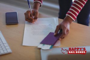 You Can Get Help from Co-Signers at Happy's Bail Bonds in Bakersfield
